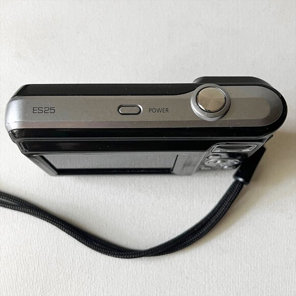 Samsung ES25 12.2MP Compact Digital Camera Black - Picture 6 of 11